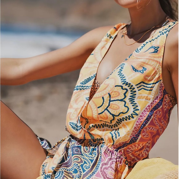 Anhro NWT Orange Romper - Picture 1 of 6